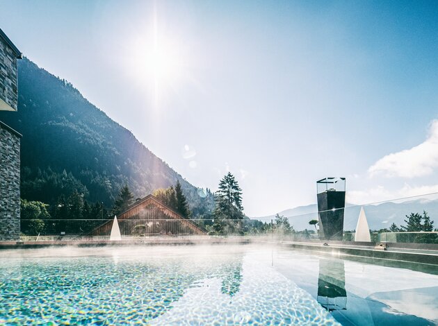 Infinitypool | 5 Sterne Wellnesshotel Alpenrose & Cocoon, Achensee