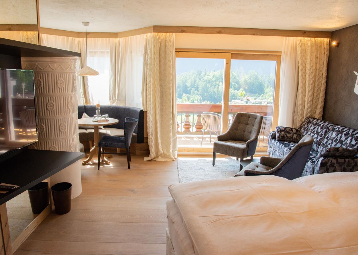 Suite Tirol mit Kinderzimmer – Stock Resort