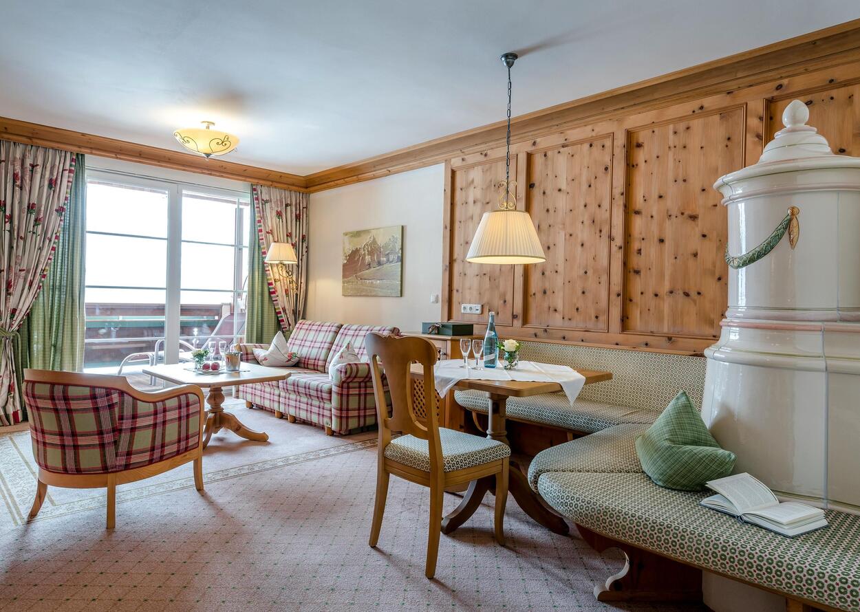 Junior Suite B Superior – Hotel Post Lermoos