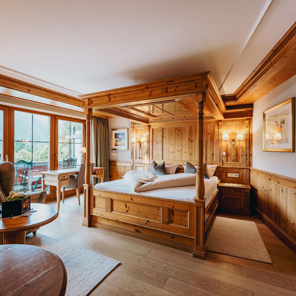Wellness Residenzsuite 40m² – Alpenrose & Cocoon